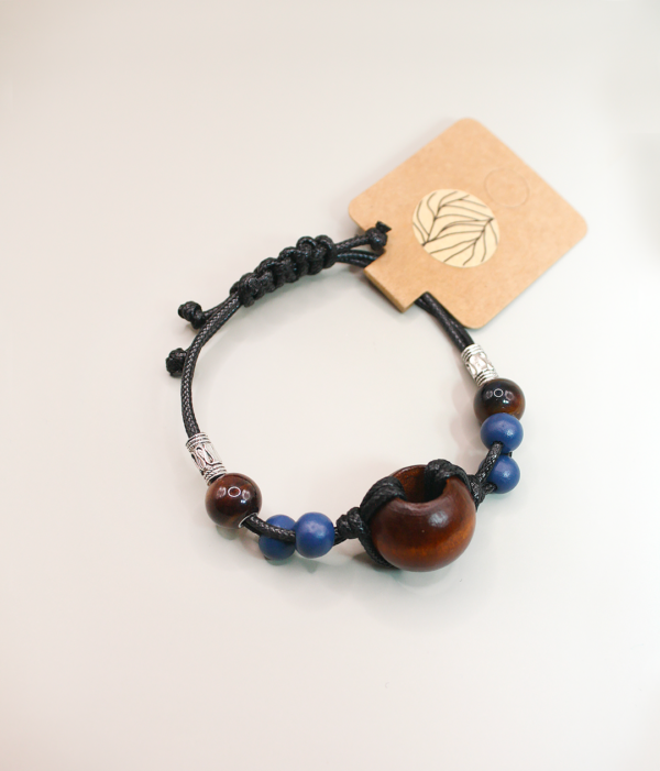 Ručně vyráběný náramek